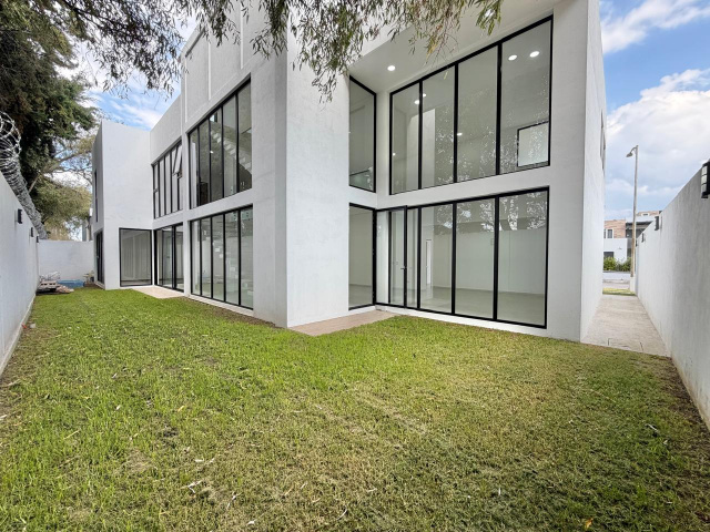 ESTADO DE MEXICO, 4 Bedrooms Bedrooms, 4.5 Rooms Rooms,0,Casa,En venta,2,1519