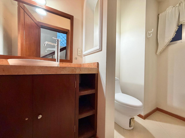 ESTADO DE MEXICO, 4 Bedrooms Bedrooms, 3 Rooms Rooms,0,Casa,En renta,2,1529