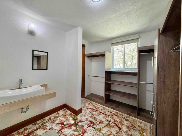 ESTADO DE MEXICO, 4 Bedrooms Bedrooms, 5.5 Rooms Rooms,0,Casa,En venta,0,1536
