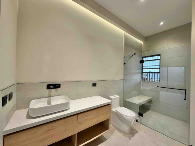 ESTADO DE MEXICO, 4 Bedrooms Bedrooms, 4 Rooms Rooms,0,Casa,En venta,0,1543