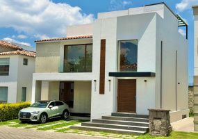 ESTADO DE MEXICO, 4 Bedrooms Bedrooms, 4 Rooms Rooms,0,Casa,En venta,0,1557