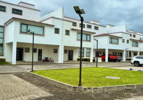 ESTADO DE MEXICO, 4 Bedrooms Bedrooms, 4 Rooms Rooms,0,Casa,En venta,0,1568