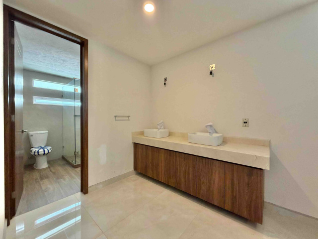 ESTADO DE MEXICO, 4 Bedrooms Bedrooms, 4 Rooms Rooms,0,Casa,En venta,0,1572